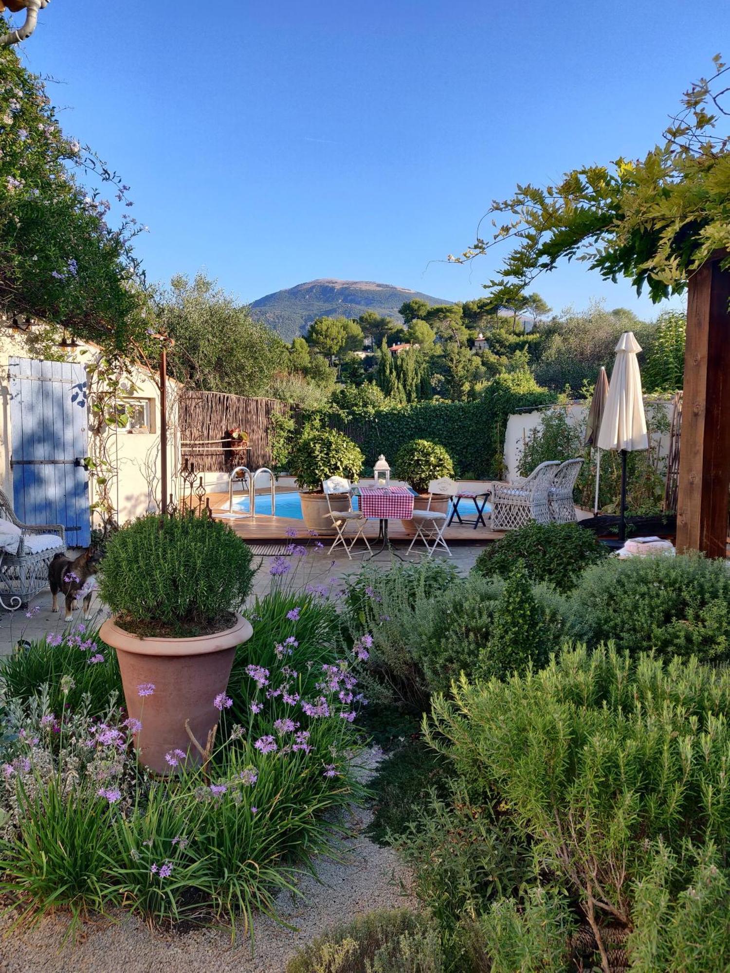 Le Mas Saint Pierre Roquefort-les-Pins Buitenkant foto